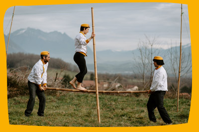 diaporama-petit-present-pour-grand-futur-8 Tournée spectacle Petits présents pour grand future Cie Artiflette