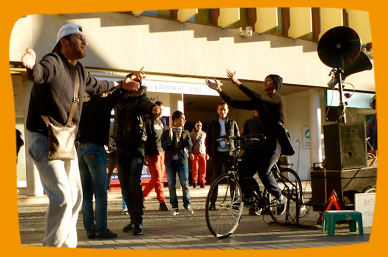 diapo-accueil-cie-artiflette-guy1 Spectacle Chez Guy et Freddy de la Cie Artiflette