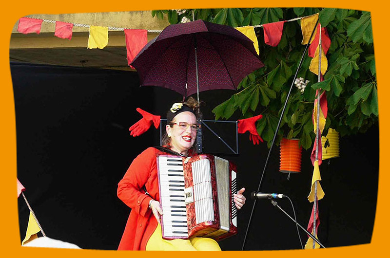 diapo-accueil-cie-artiflette-jeanne1 Spectacle Jeanne bouton d'or de la Cie Artiflette