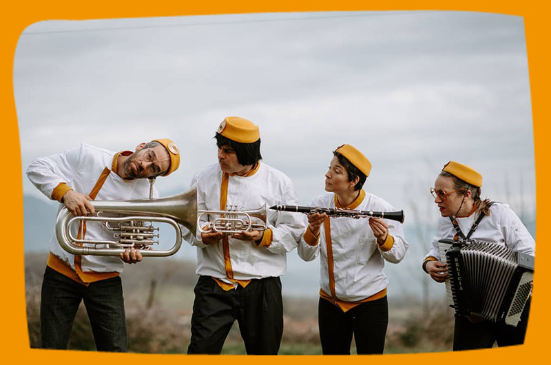 diaporama-accueil-cie-artiflette-petit-present-pour-grand-futur3 Spectacle Petit présent pour grand futur de la Cie Artiflette