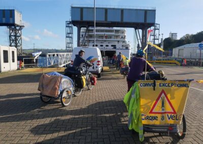 Tournée l'Artishow à vélo, Cie Artiflette