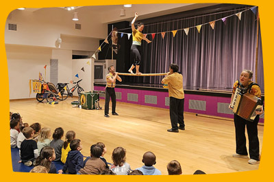 diaporama-petit-present-pour-grand-futur-10 spectacle petits présents pour grand futur, Cie Artiflette