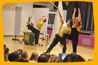 diaporama-petit-present-pour-grand-futur-12 spectacle petits présents pour grand futur, Cie Artiflette