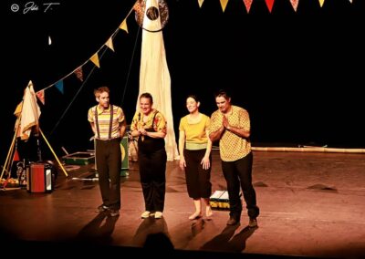 spectacle petits présents pour grand futur, Cie Artiflette