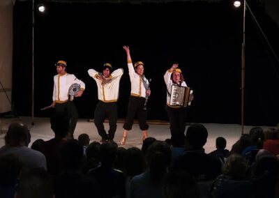 spectacle petits présents pour grand futur, Cie Artiflette