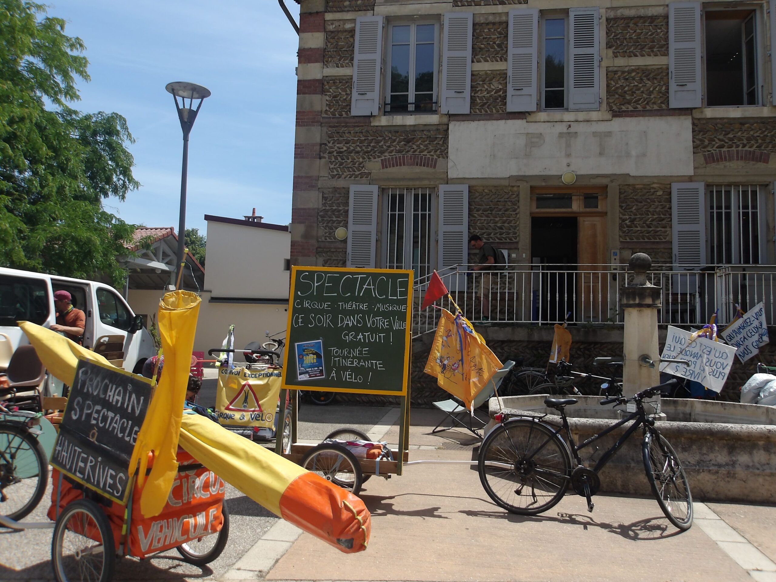 tournées spectacles Artiflette l'Artishow à vélo